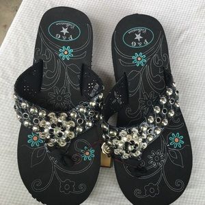 P & G collection sandals